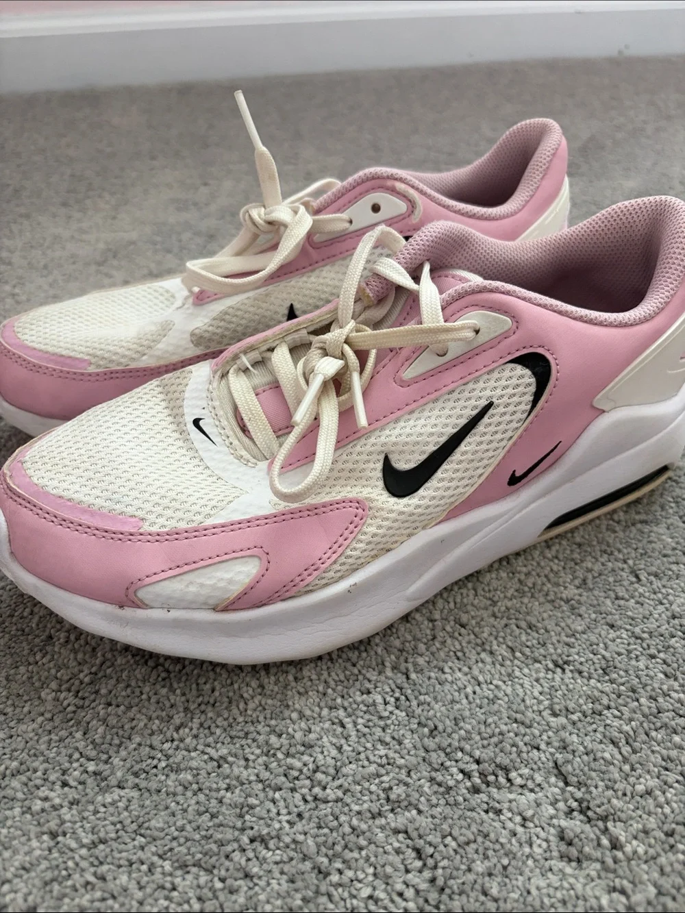 Nike Women’s Pink Sneakers